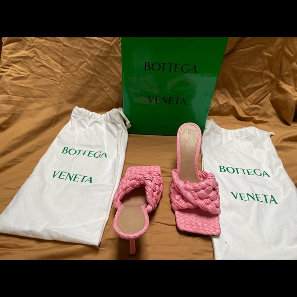 Stretch Intreccio Raffia Sandal - Picture 6 of 6